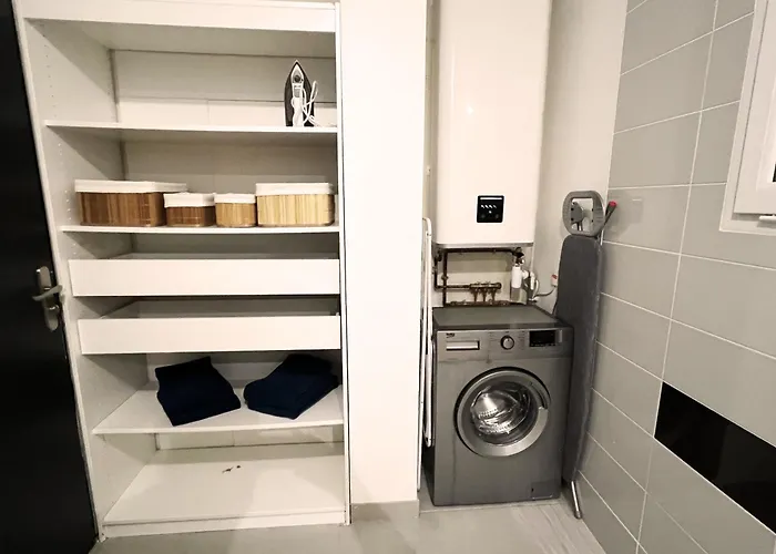 Hyper-centre Avec Garage Securise Lejlighed